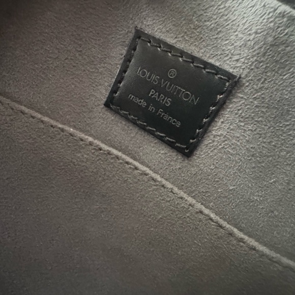 LOUIS VUITTON EPI LEATHER JASMIN AUTHENTIC - Picture 7 of 9